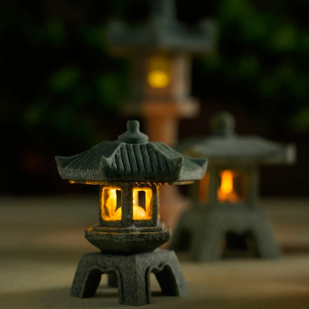 Mini Pagoda Lantern Light Gard - огляд і ціна Outdoor Zen Lighting