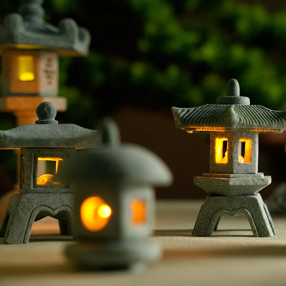 Mini Pagoda Lantern Light Gard - огляд і ціна Outdoor Zen Lighting