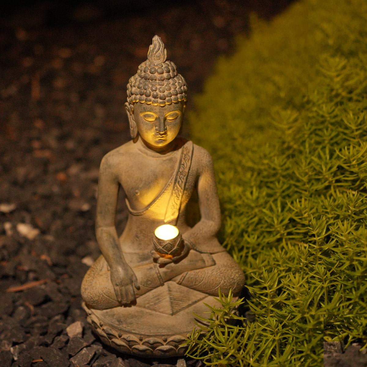 Zen-Inspired Solar-Powered Bud - огляд і ціна Outdoor Zen Lighting