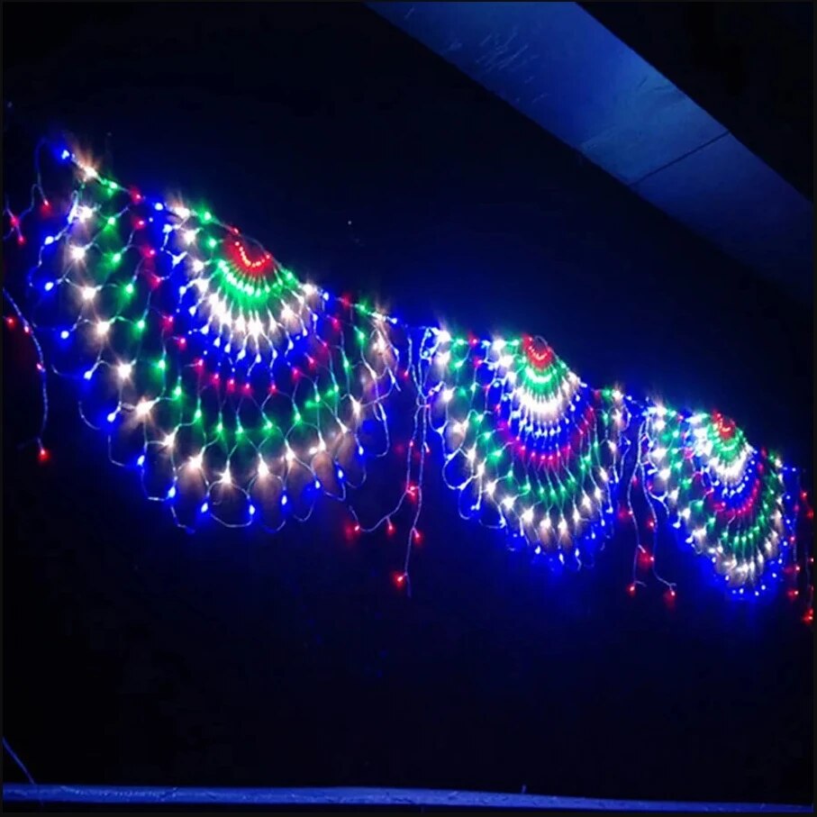 EU/US Plug 3.2*0.6M 420LED 3 P - огляд і ціна Outdoor Lighting Grid Screen
