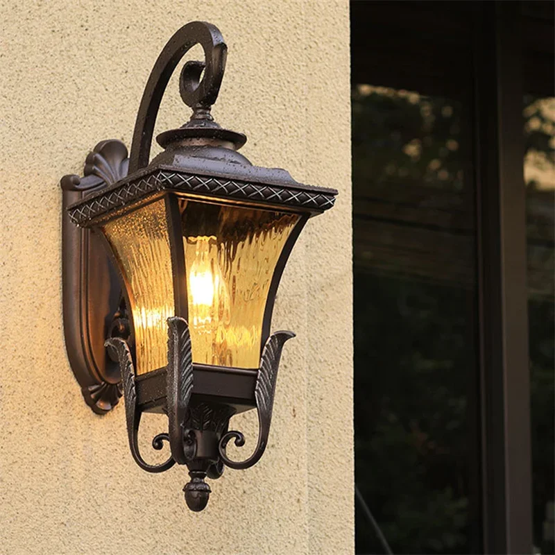 Villa Community European-style - огляд і ціна Outdoor Lighting Up And Down